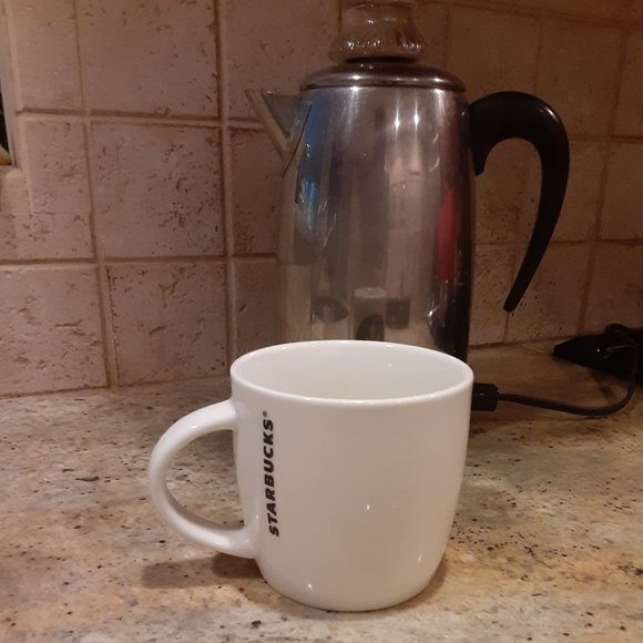 2017 STARBUCKS 14 oz. mug large green mermaid logo - Picture 2 of 4